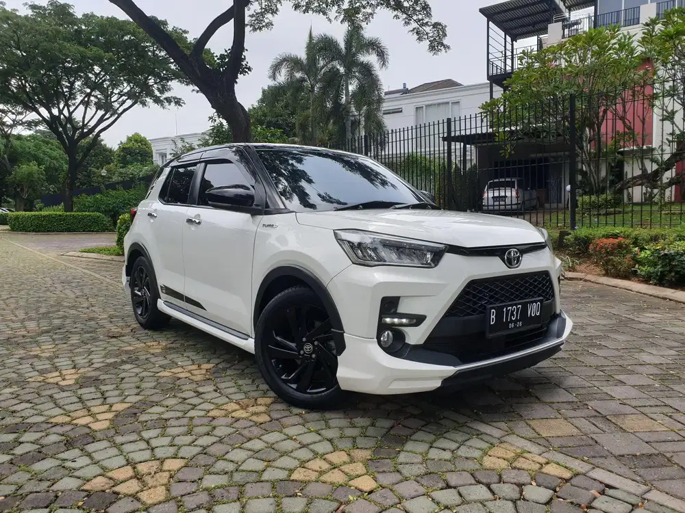 TDP 7 JUTA Raize 1.0 Turbo GR Two Tone AT Automatic 2021