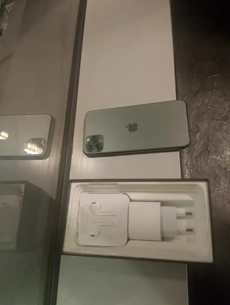 Iphone 11 pro max 256gb asik baru