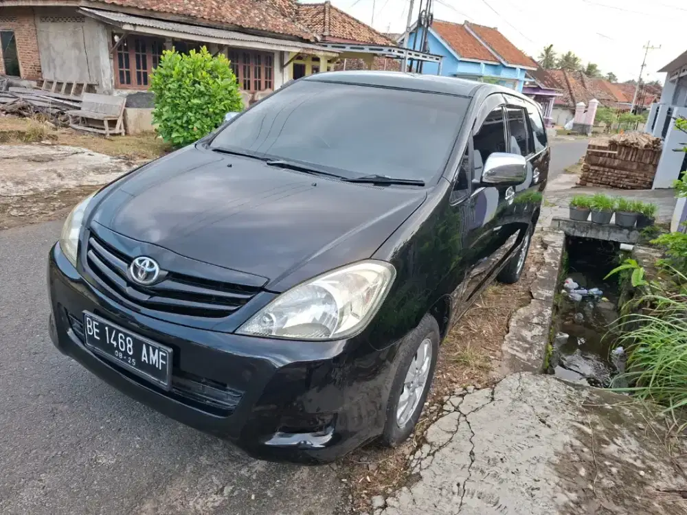 Di jual Innova type J manual 2009 bensin