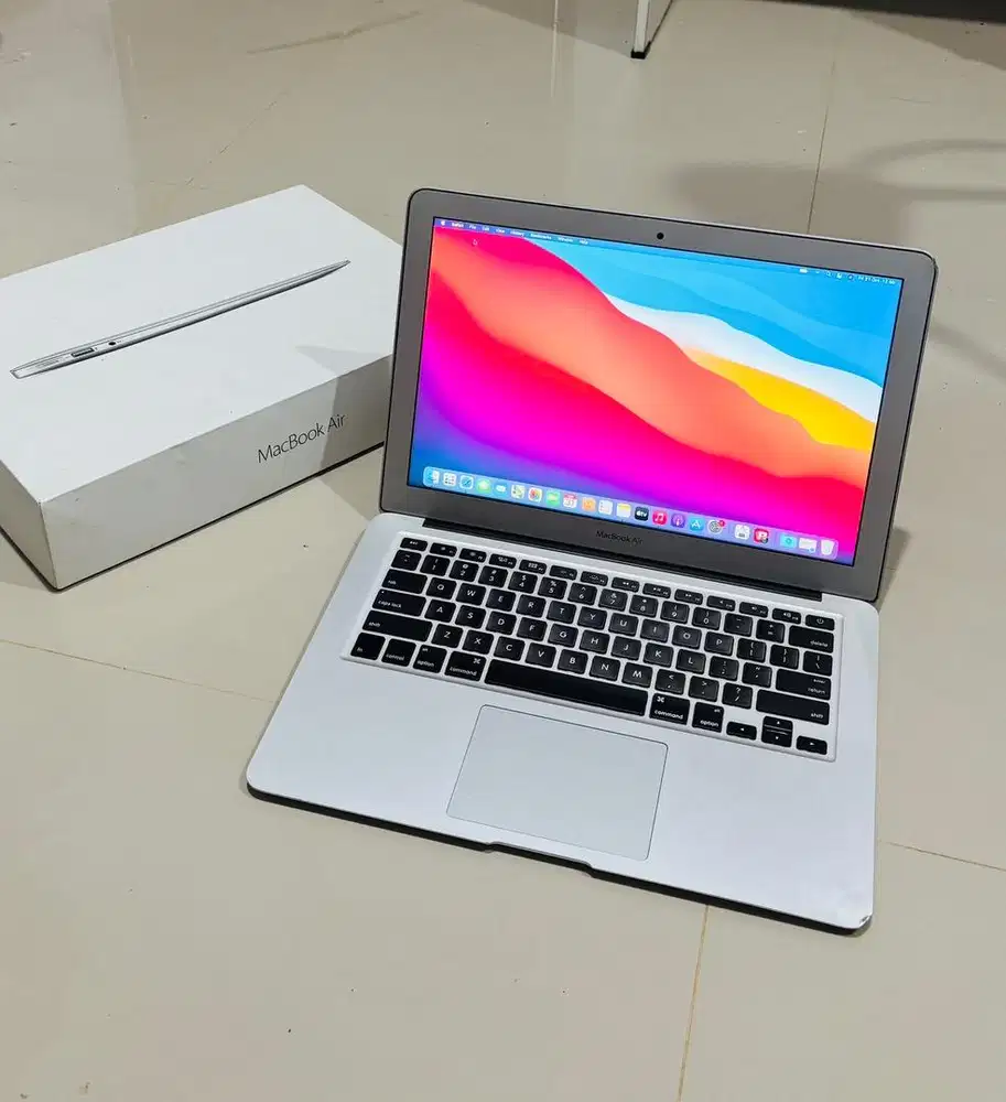 Macbook Air 2017 13inch i5 8/128gb ex ibox Fullset