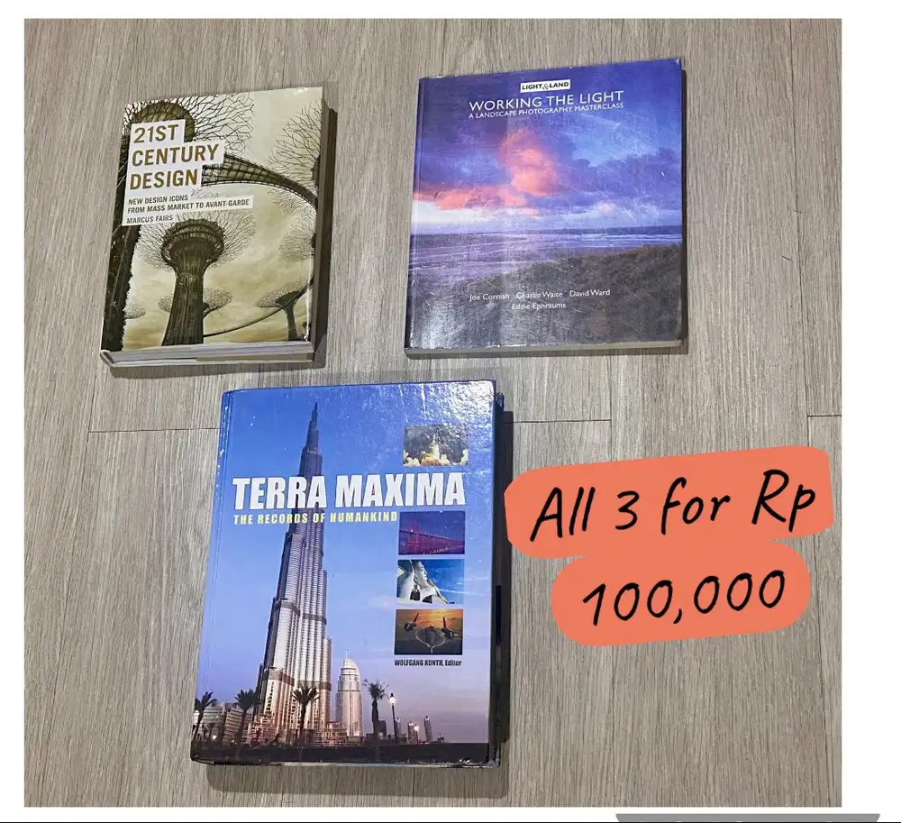 Buku buku bekas kondisi seperti baru