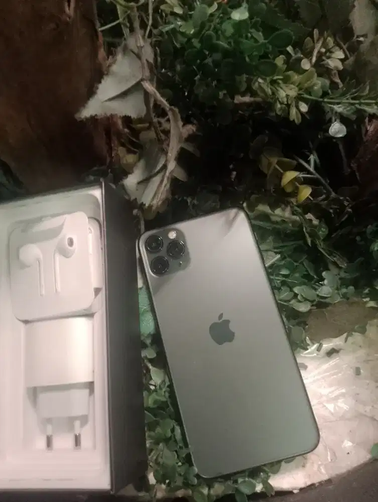 Iphone 11 pro max 256gb secara masih baru alami juga