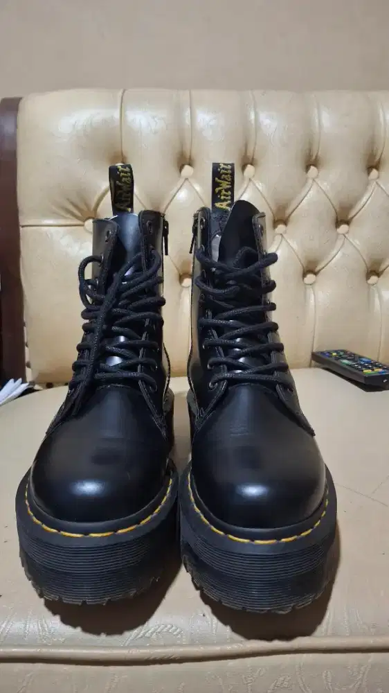 Sepatu Docmart - bekas