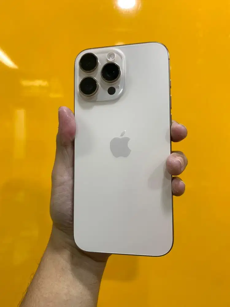 Second iPhone 16 Pro Max Desert 256GB On iBox