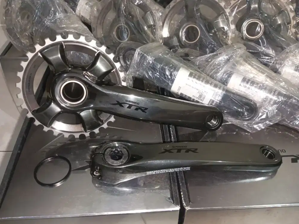 New crank xtr m9020 single 30T/170  tanpa BB tanpa dus