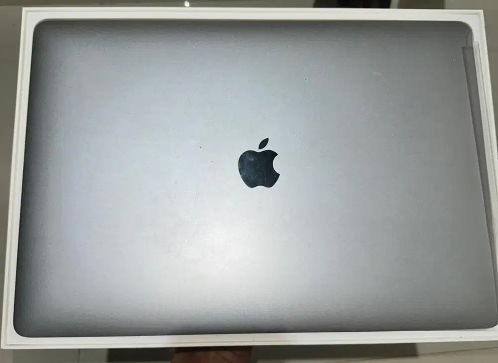 macbook pro 2016 15 inch Touchbar Touch id Core 17