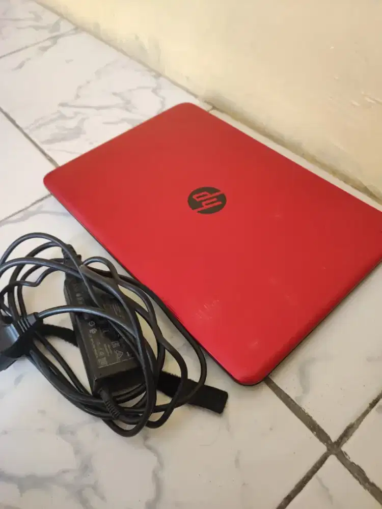 Laptop HP 14-AM129TX RED (second)