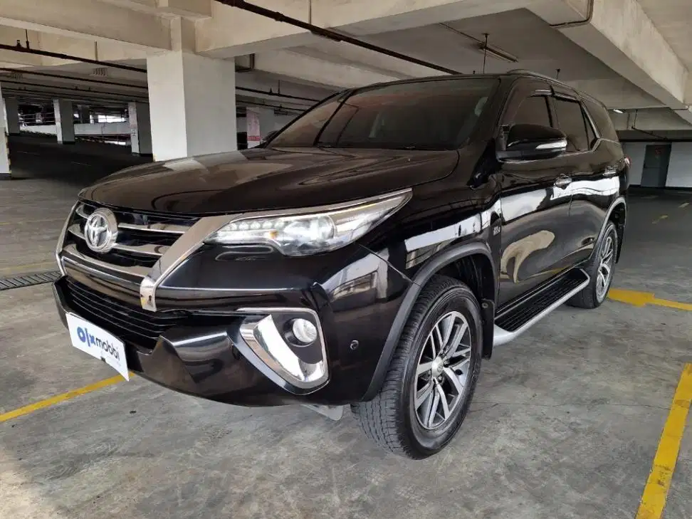 DP RENDAH Toyota Fortuner 2.7 4x2 SRZ Bensin-AT 2016 CCCS