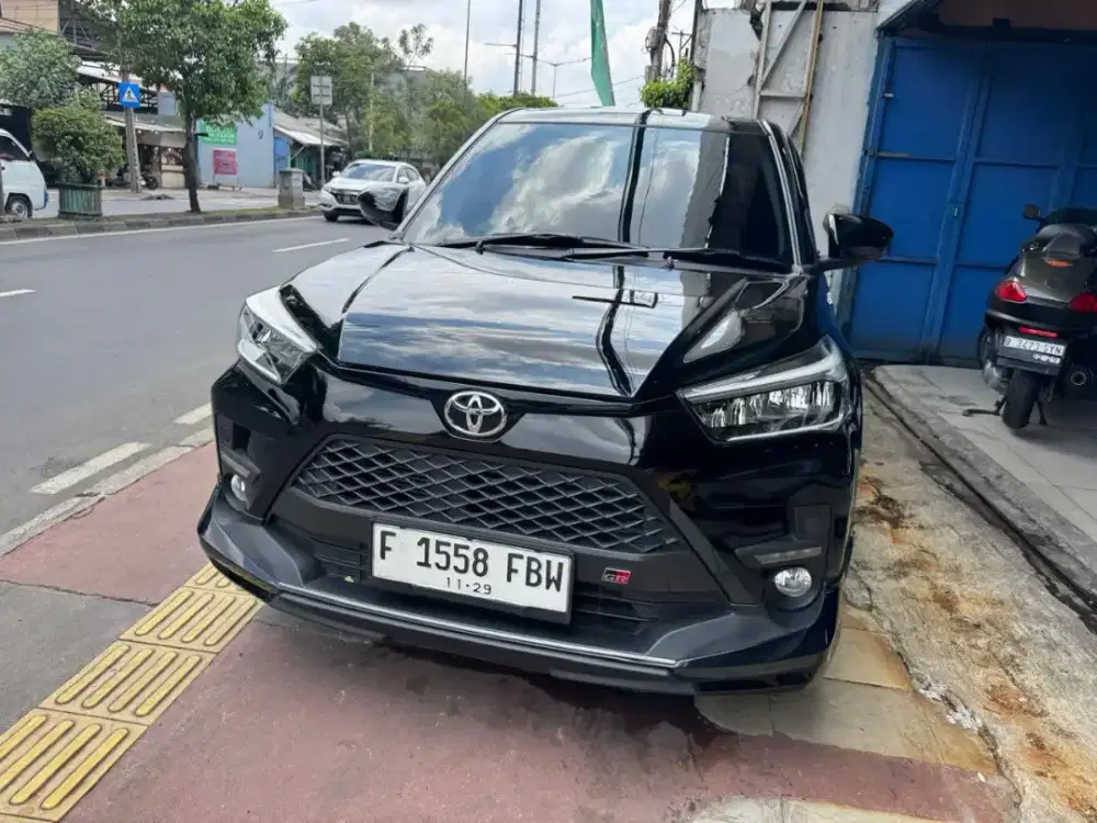 Toyota raize GR th 2024 AT km 8000