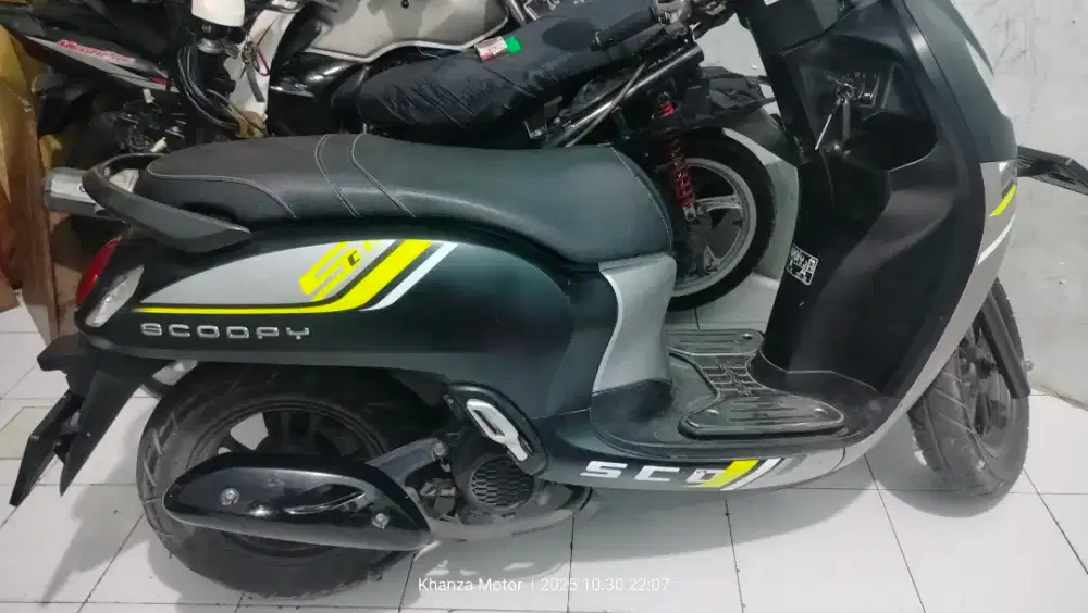 Di jual Scoopy 2023 lengkap km 12rban