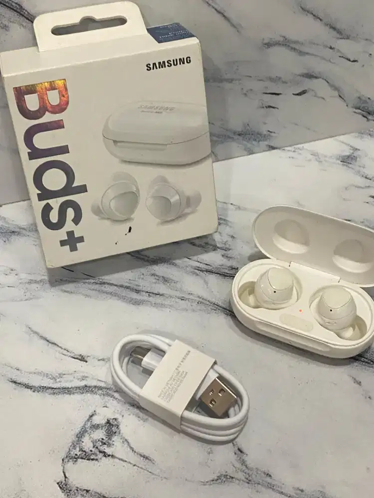 Second Samsung Galaxy Buds Plus lengkap 300k