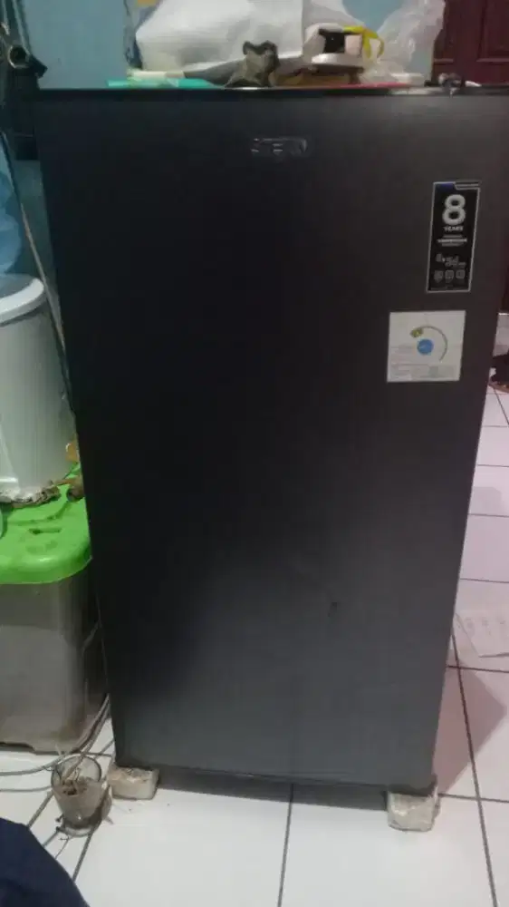 Kulkas 1 pintu merk steko