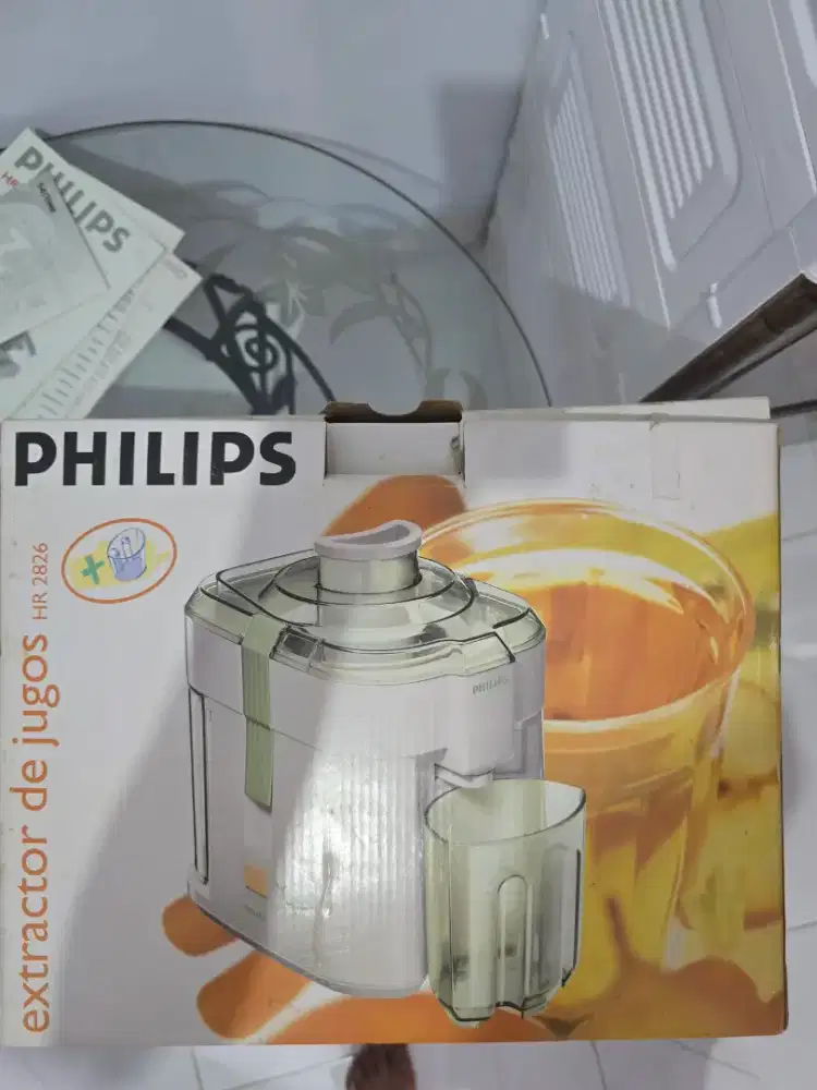 JUICER PHILIP HR2826