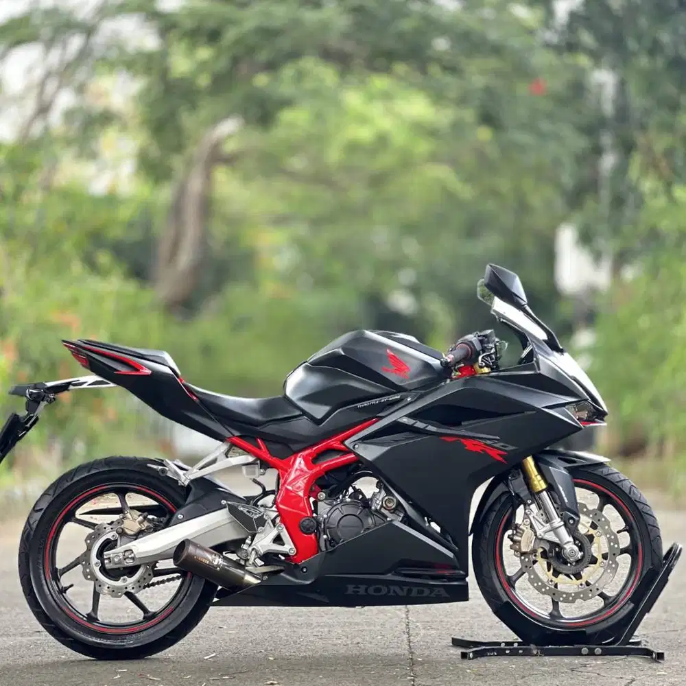 HONDA NEW CBR 250RR ABS HITAM 2019 KM 1K PAJAK PANJANG NO MINUS