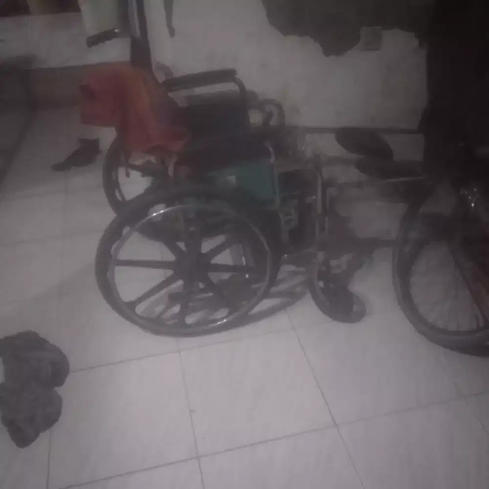 kursi roda bekas normal