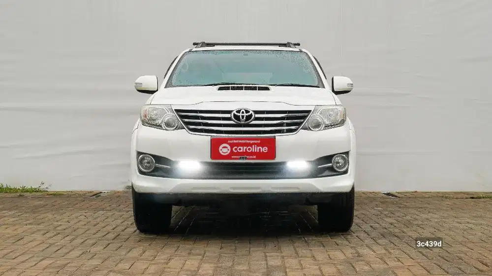 Toyota Fortuner G VNT Disel AT 2015 Low Km
