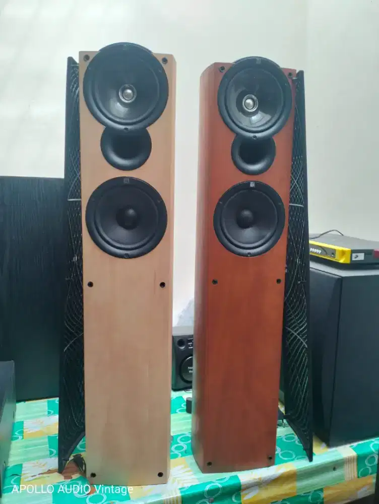 Sepiker KEF Q4 England ori normal