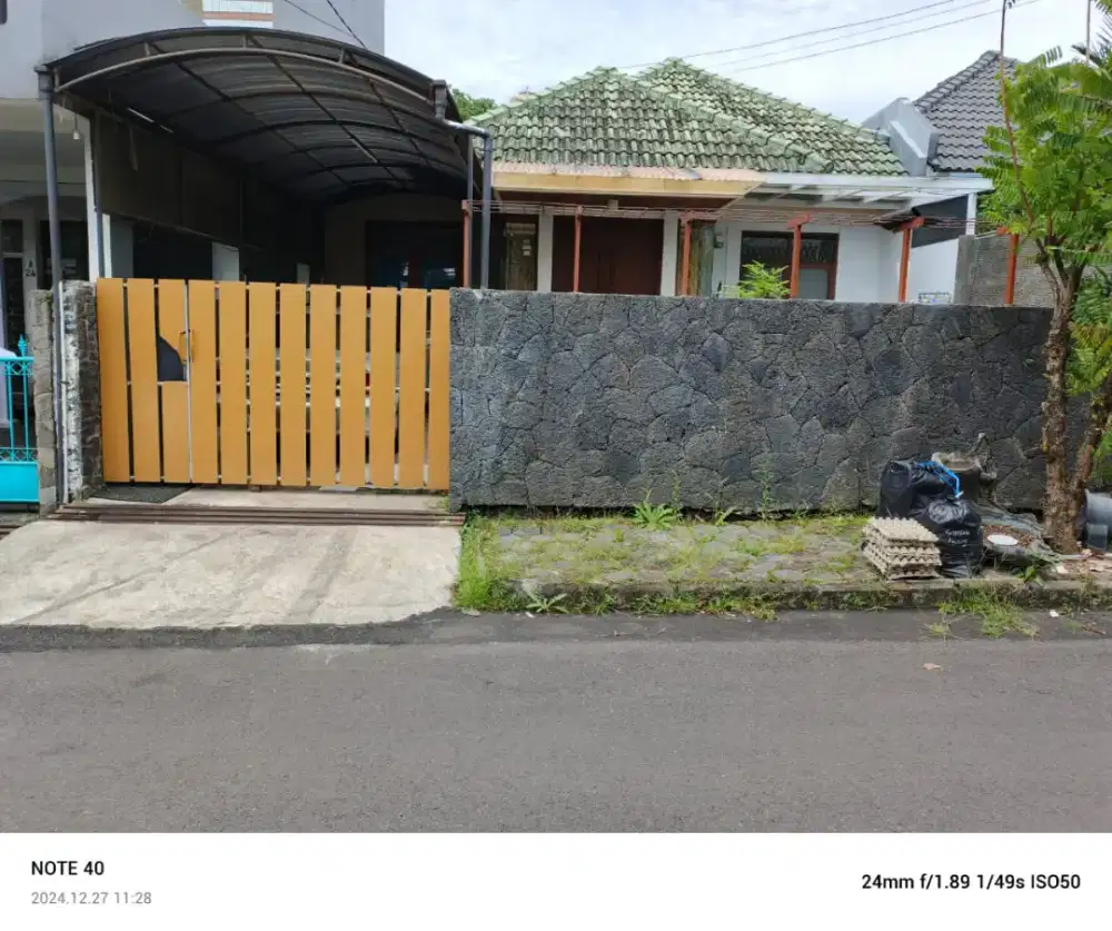 Rumah strategis nusahijau dekat alun alun cimahi