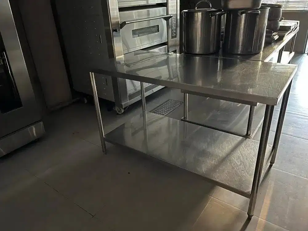 Meja Stainless Steel Premium Cafe Restoran Uk P140 x L70 x T80,5
