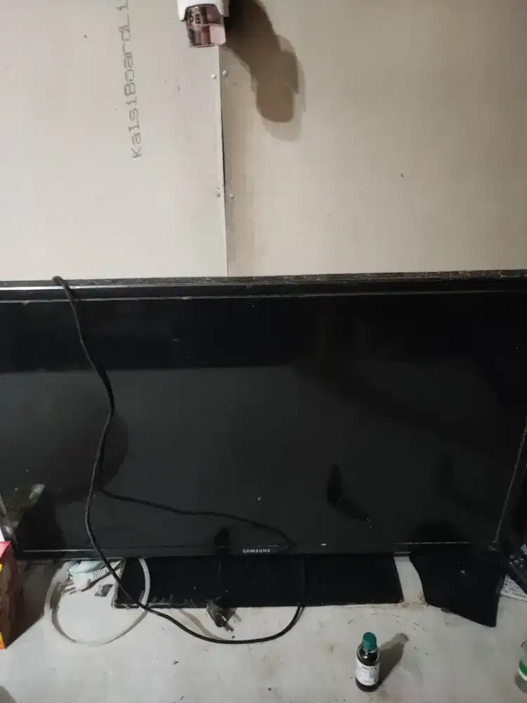 jual tv masih bagus baik