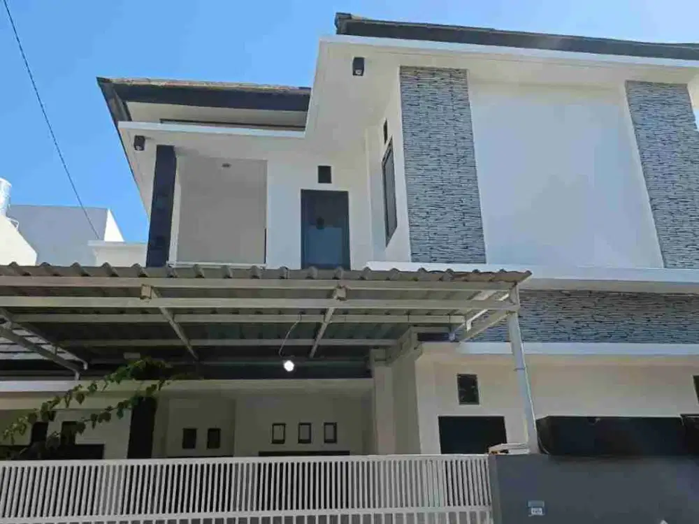 DI JUAL RUMAH 2 LANTAI DI TUKAD BADUNG RENON DENPASAR SELATAN
