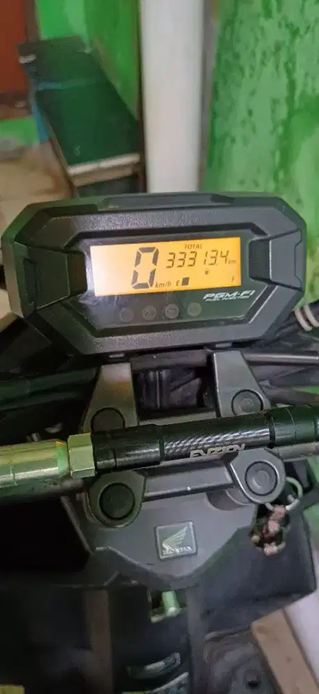 B E A T   S T R E E T  2 0 1 9.  Km.33rb