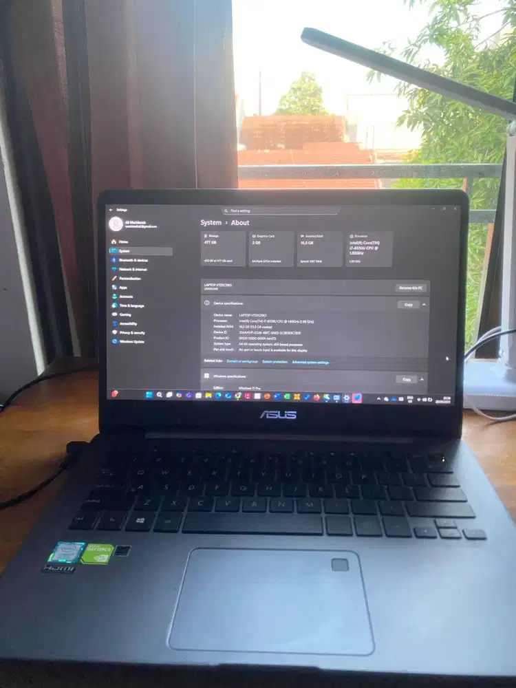 Laptop Asus UX430UNR