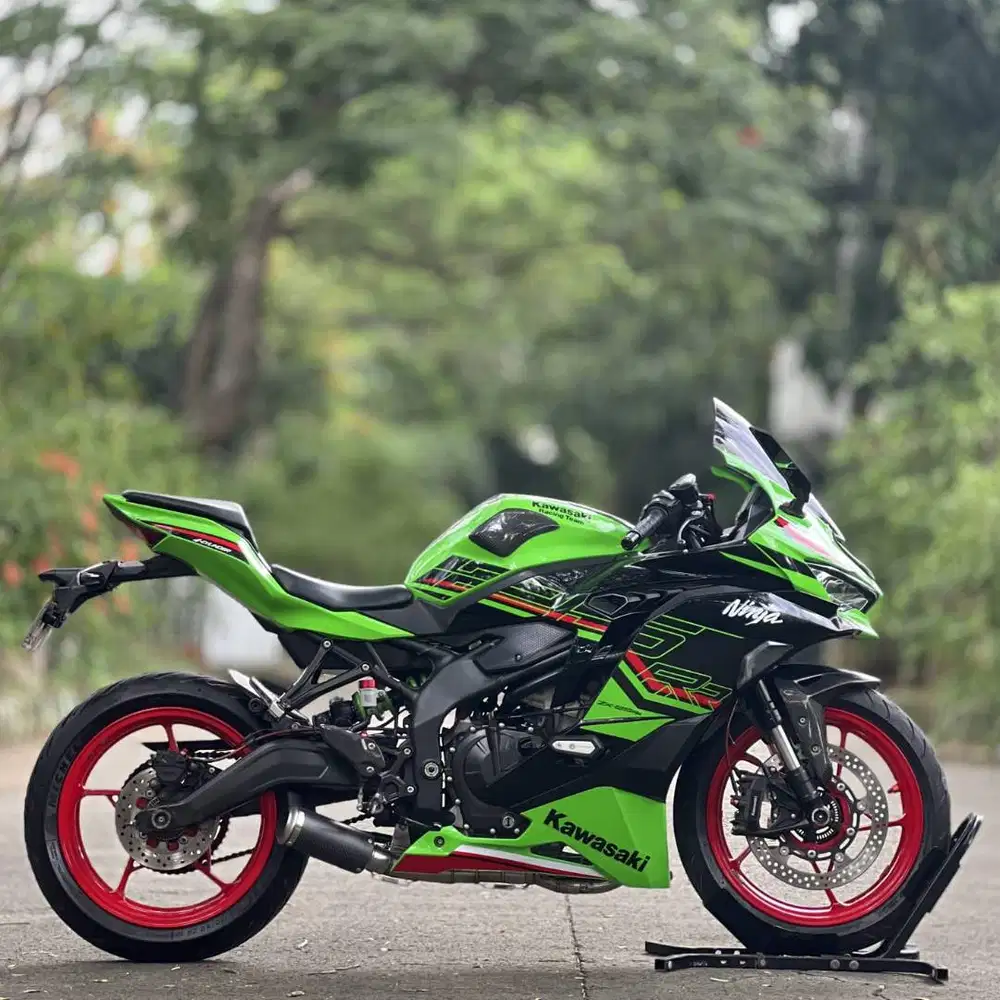 KAWASAKI ZX25RR ABS QS KRT HIJAU 2023 KM 11K PAJAK PANJANG SUPERB
