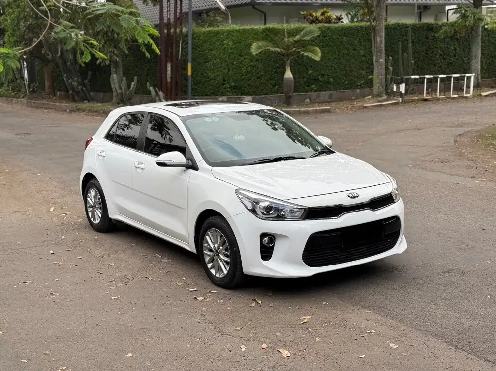 Kia Rio 1.4 Platinum manual 2017 sunroof Putih || 2018