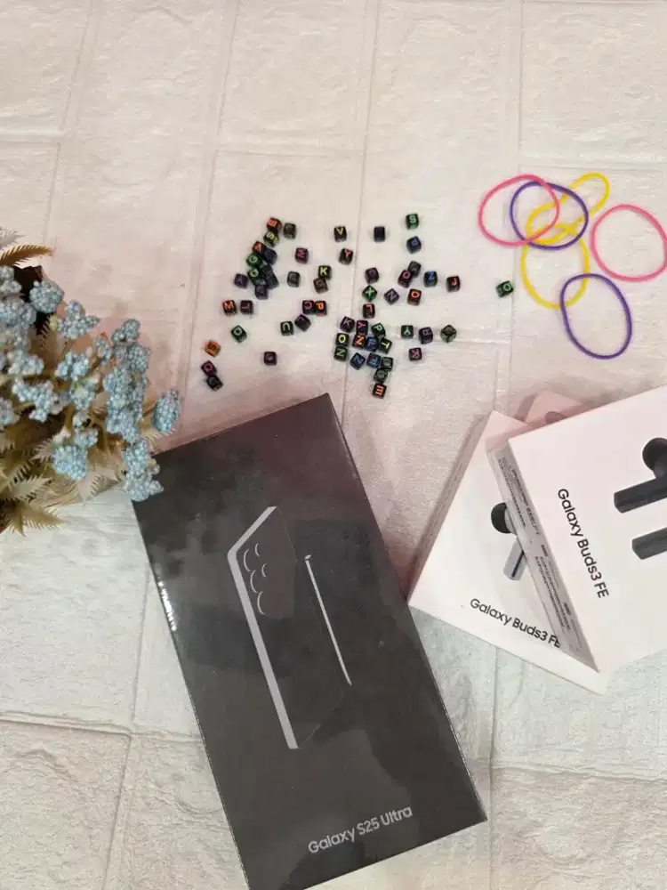 SAMSUNG S25 ULTRA FREE BUDS 3 FE