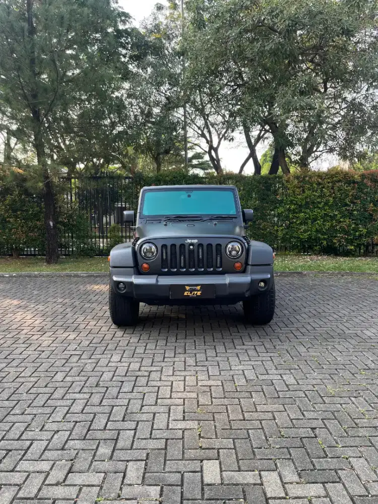 Jeep Wrangler Rubicon 3.6L AT Hardtop 2013