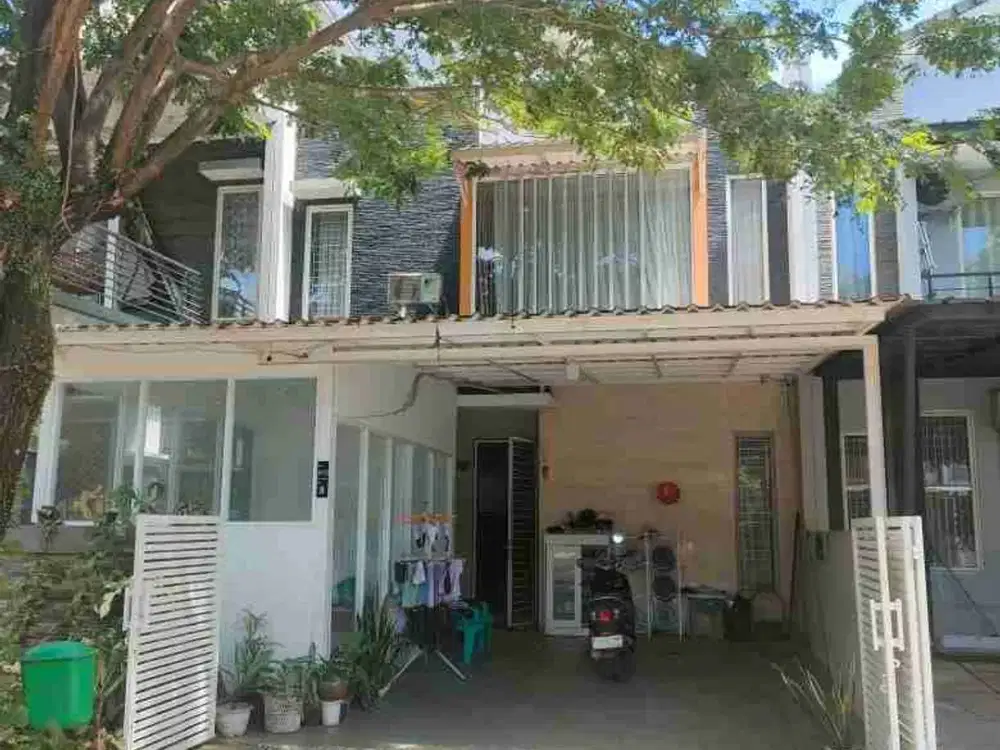 Di jual cepat rumah 2 lantai di serpong garden 2