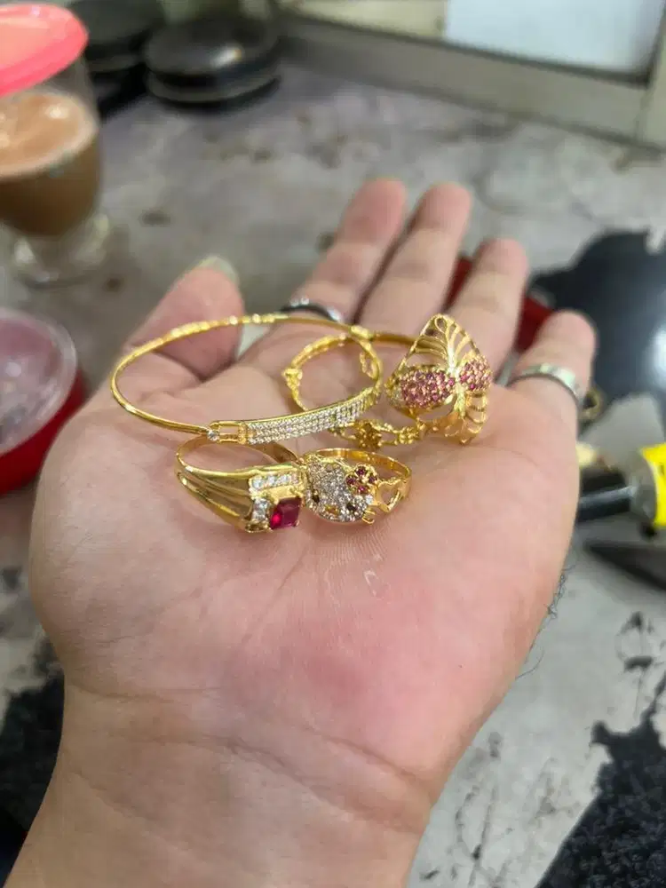 Kami beli emas tanpa surat harga sesuai pasaran