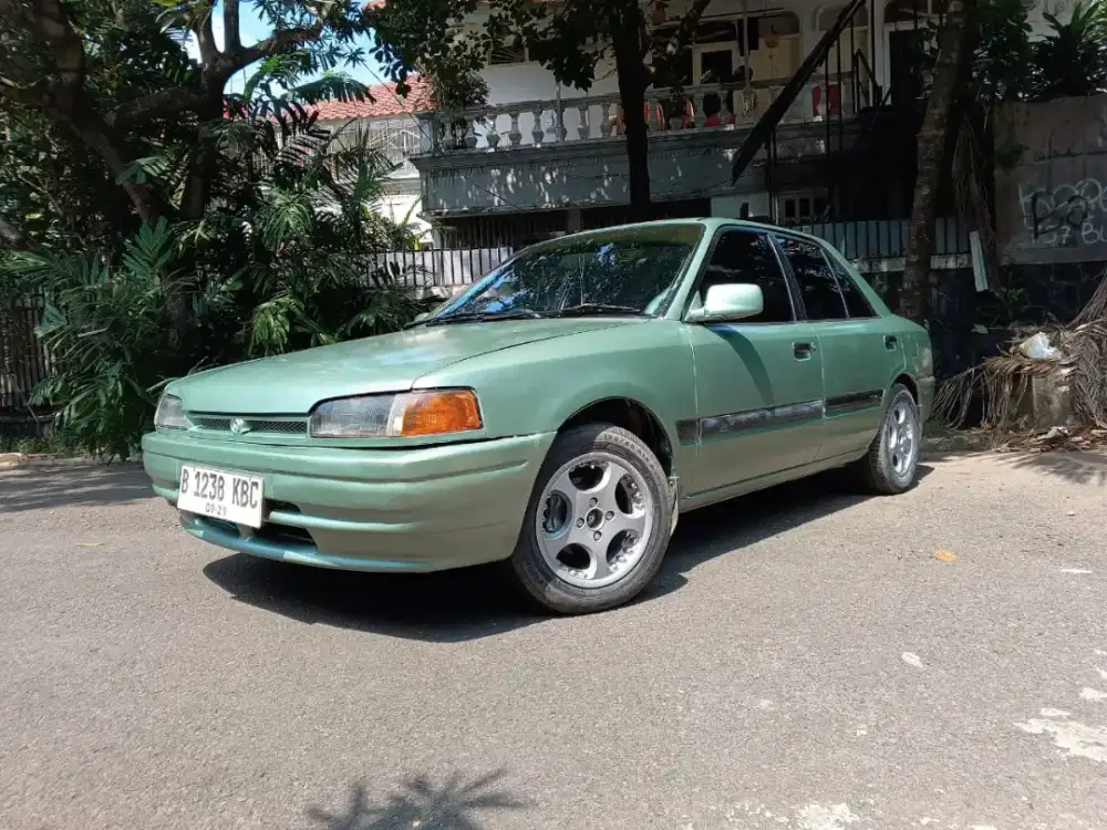 Mazda interplay 323 lengkap hidup