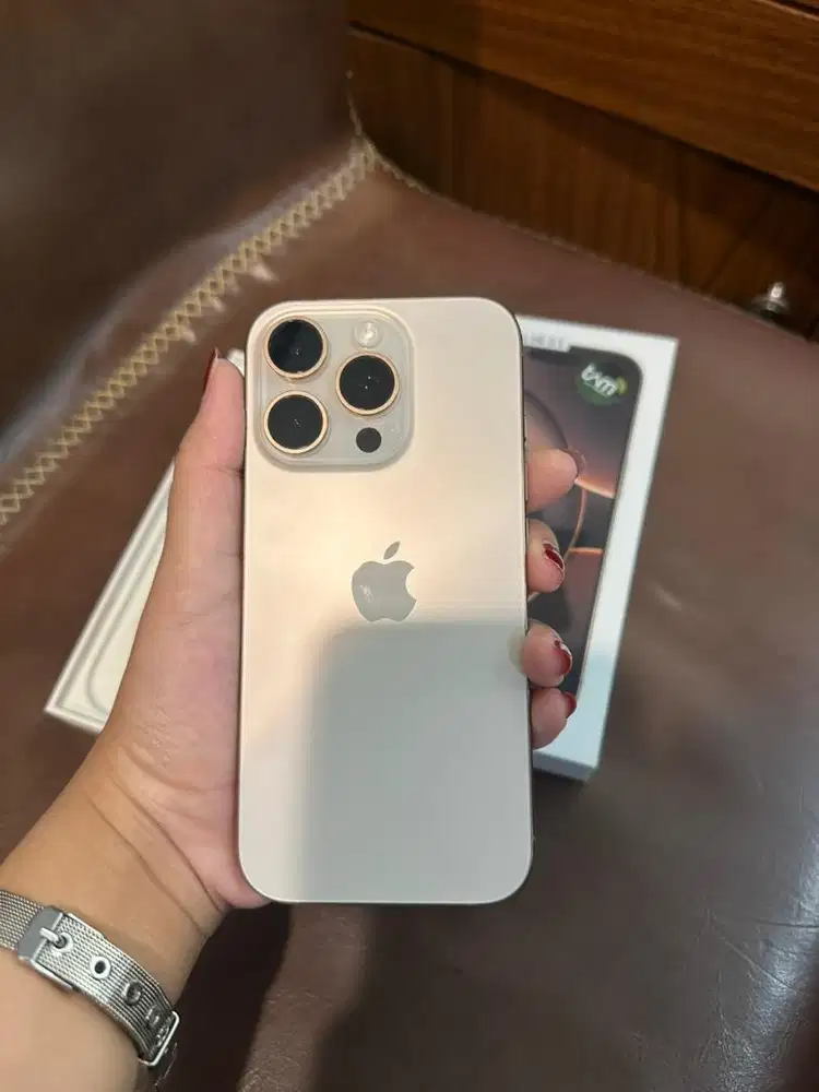 Iphone 16 pro 128gb Desert iBox garansi panjang