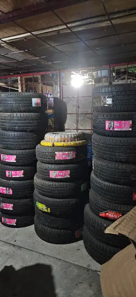 Ban Bridgestone R16,R17