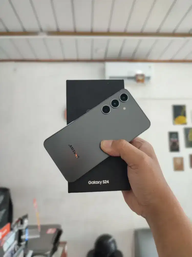 Samsung S24 5g 8/256 Second