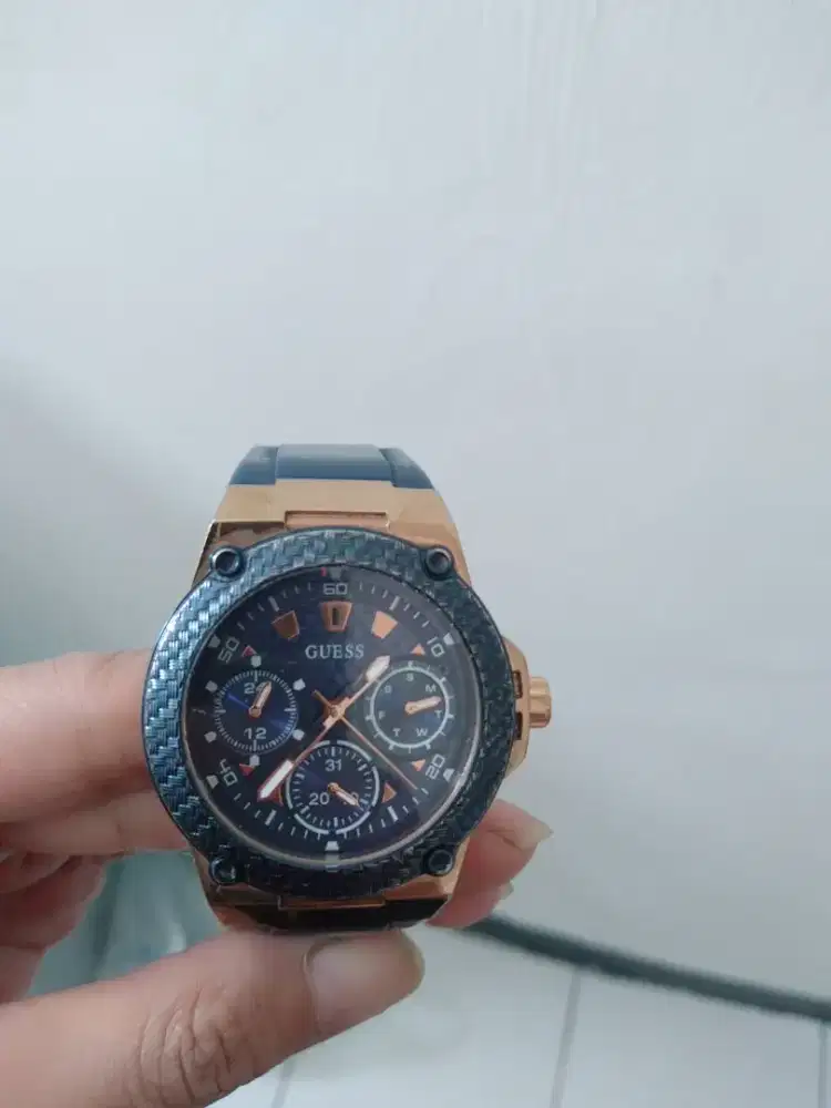 jam tangan guess