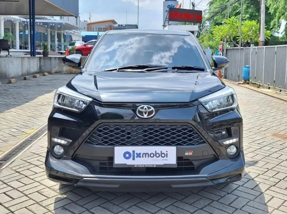 DP MURAH Toyota Raize 1.0 GR Sport One Tone Bensin-AT 2023 Hitam CKIJB