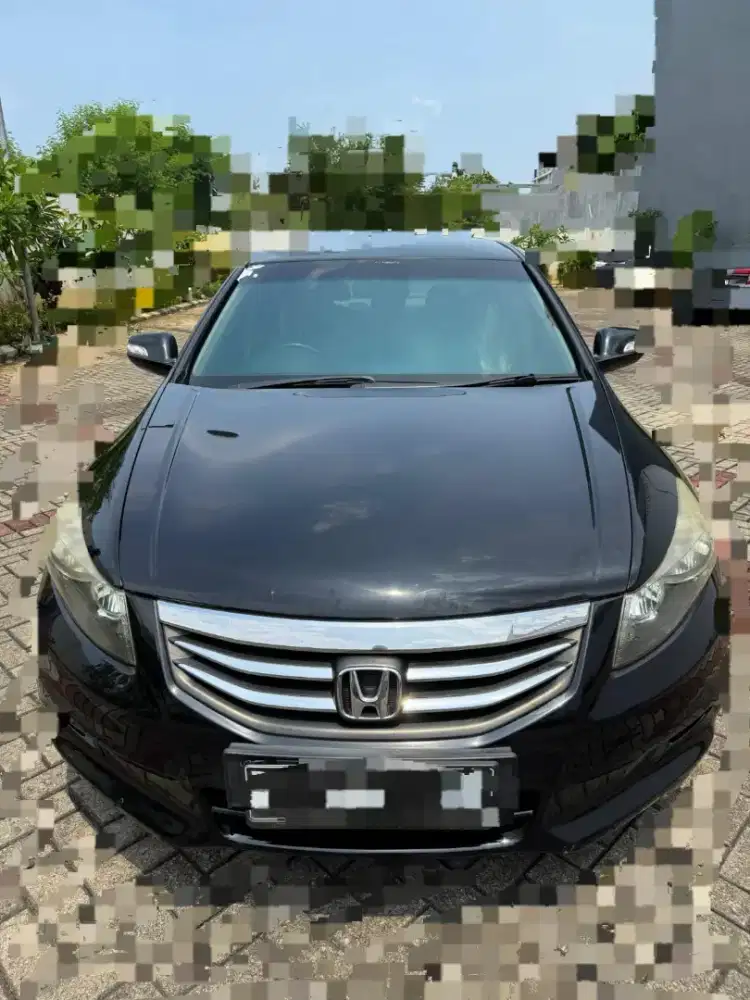 Menjual mobil honda accord