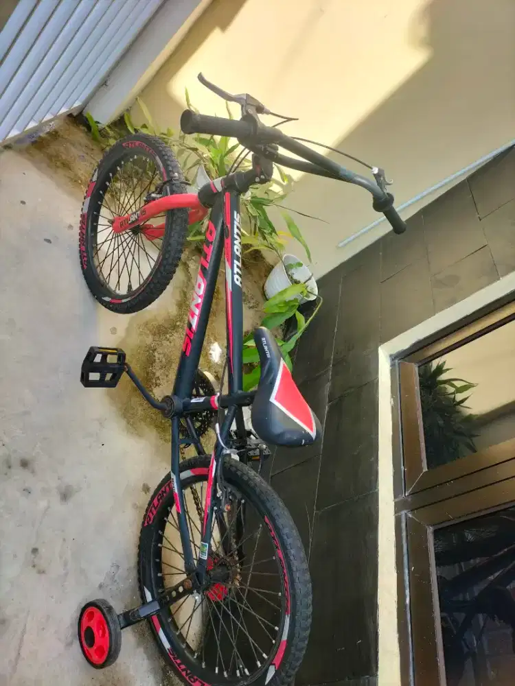 Dijual sepeda anak like new