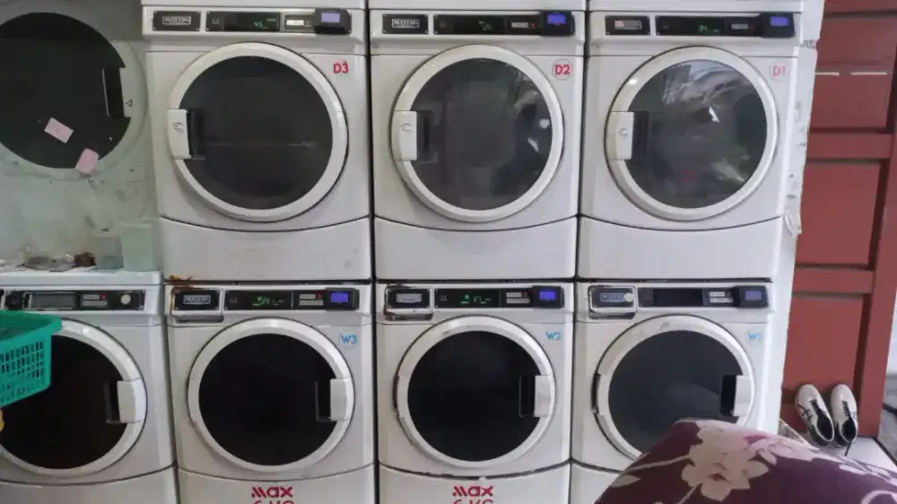 Mesin cuci laundry