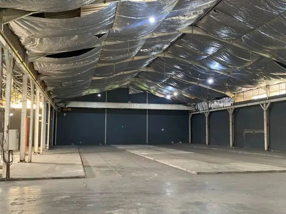 Disewakan Gudang Lokasi Strategis di Kapuk kamal Raya , Jakarta Utara.