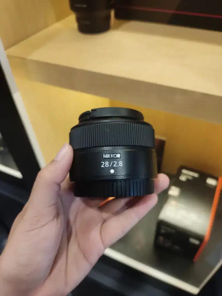 Lensa Fix Nikon Z 28mm F2.8 Fullset