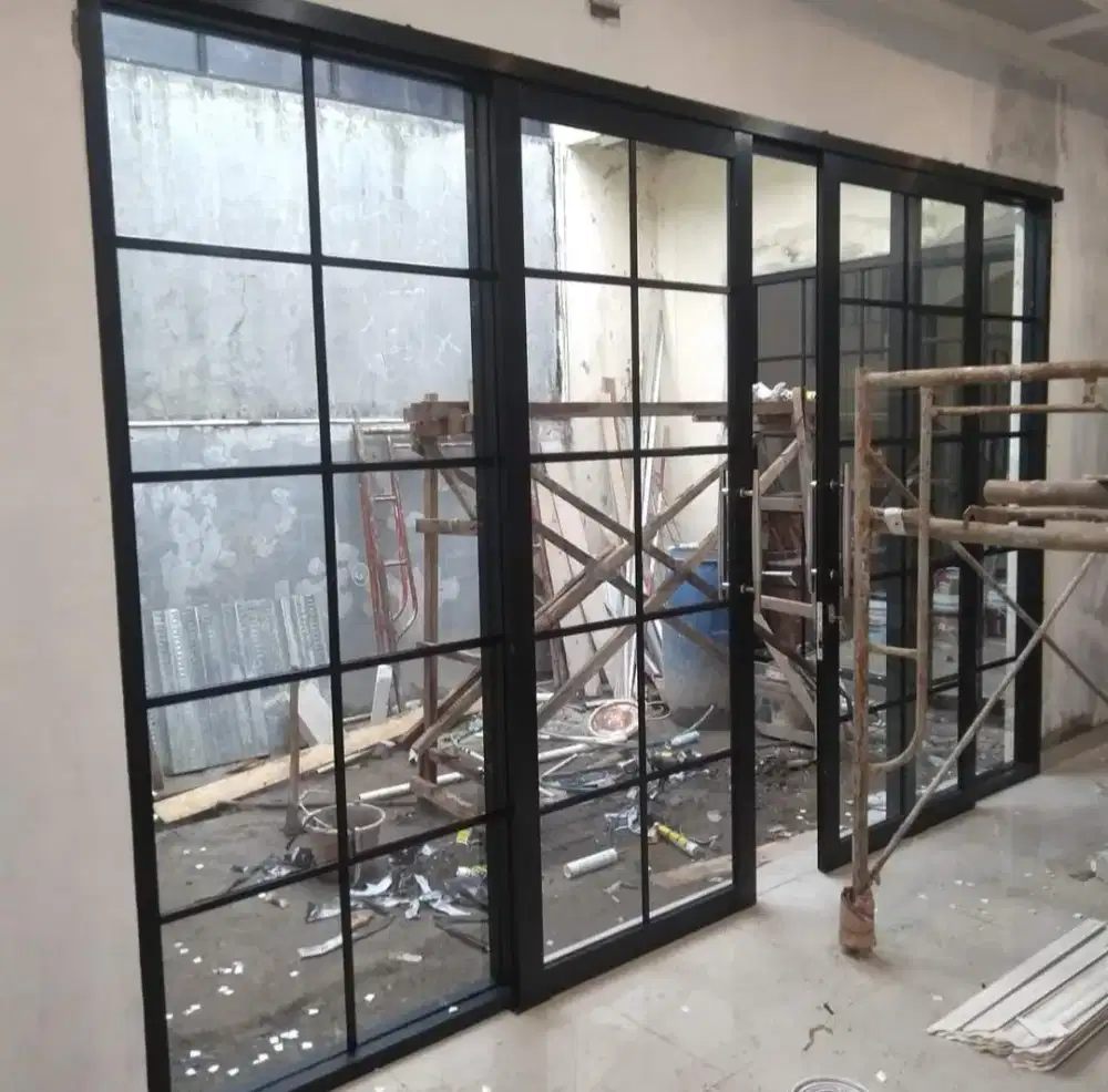 Pintu sekat kaca upvc dan aluminium