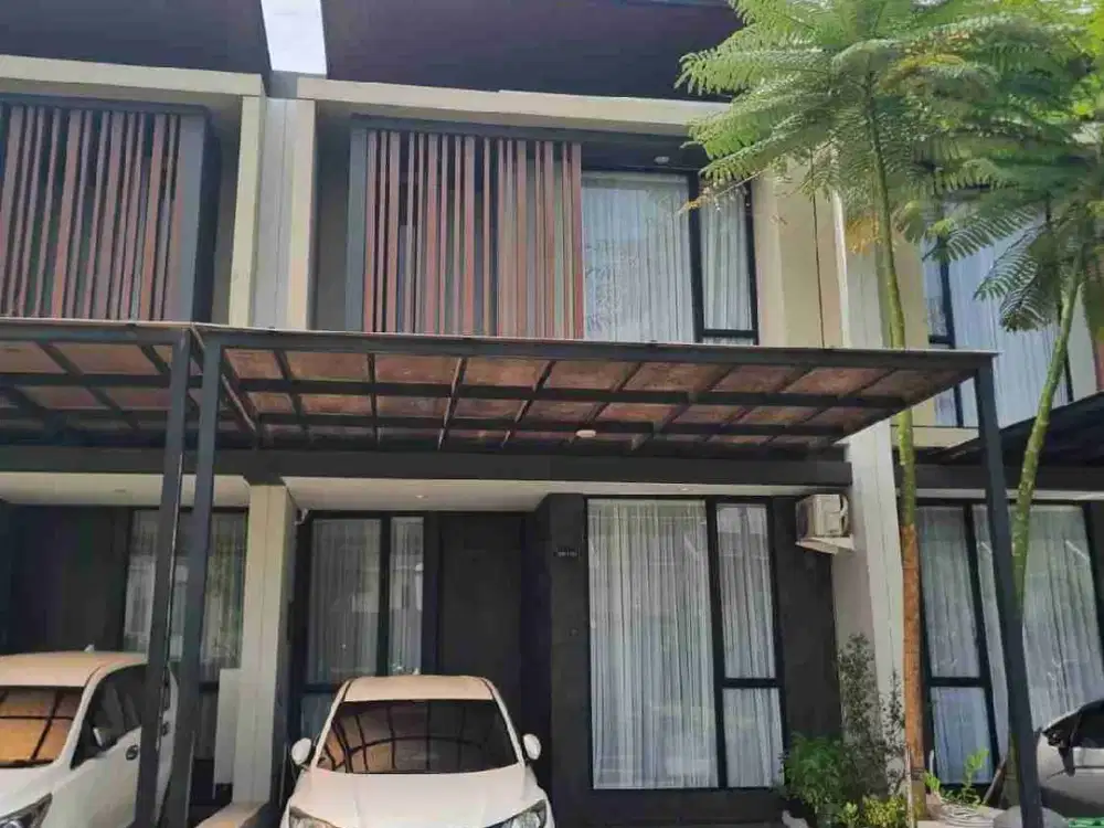 dijual rumah bagus di greenlake Citraland Surabaya barat
