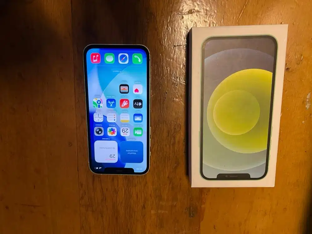 iphone 12 128gb pasti besar memori nya