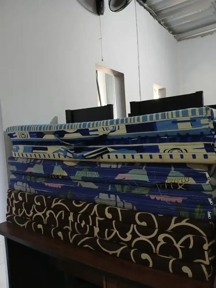 Kasur bekas kondisi baru JUAL cepat