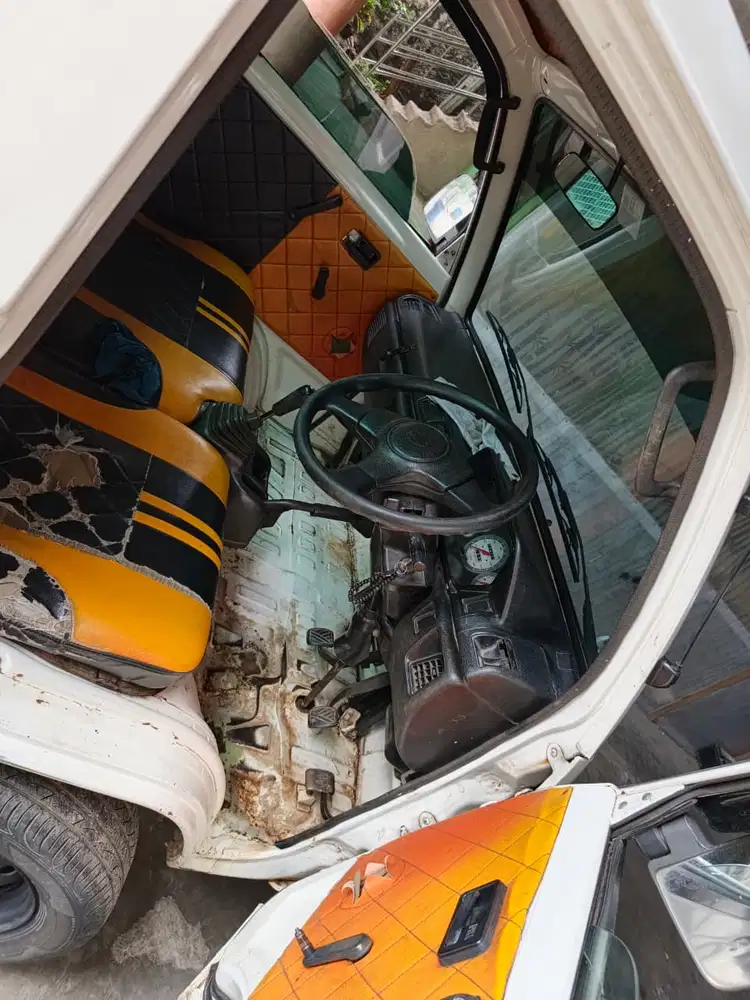 Suzuki Carry 2011 Bensin