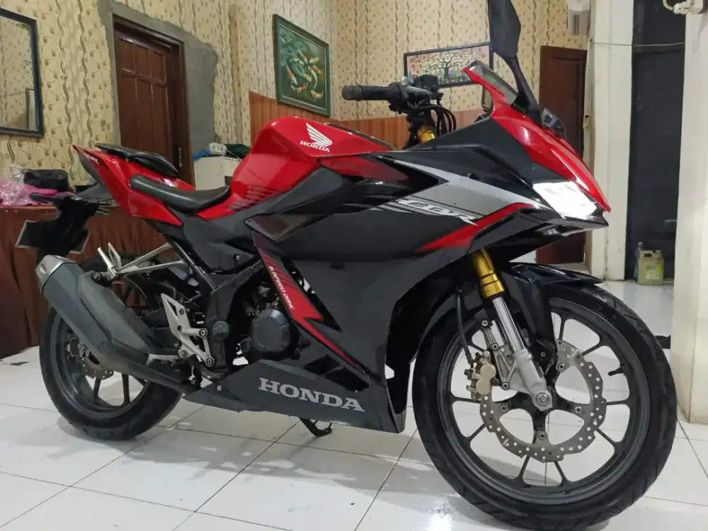 HONDA CBR 150 2022